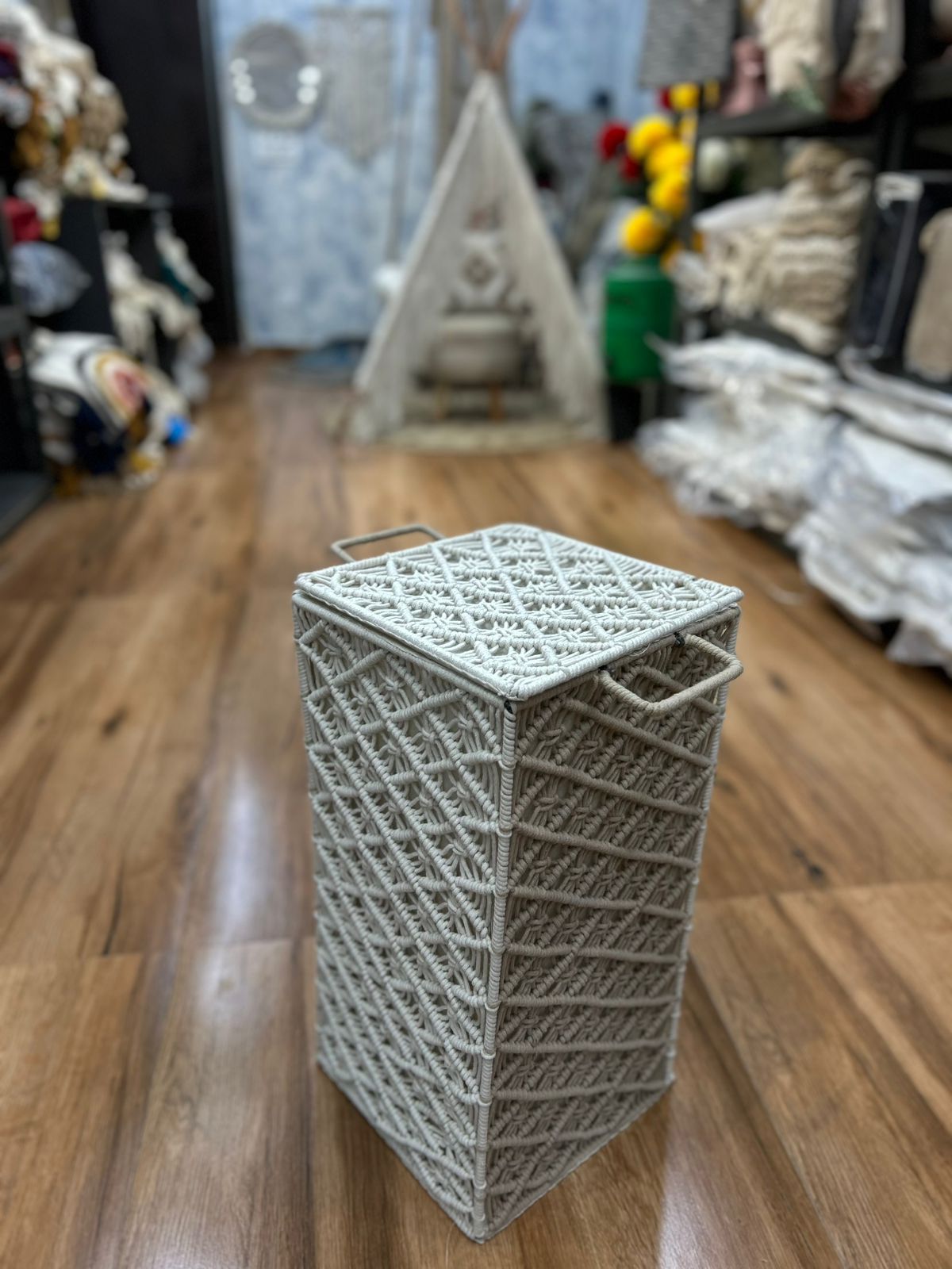 Beige & White Macrame Laundry Basket 10 x 20 x 10