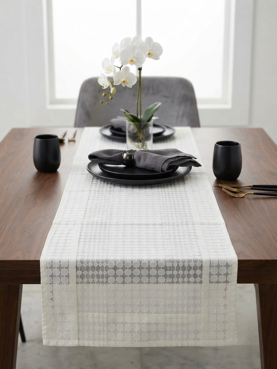 Elegance Off White Dot-weave Table Runner (14*72 inches)